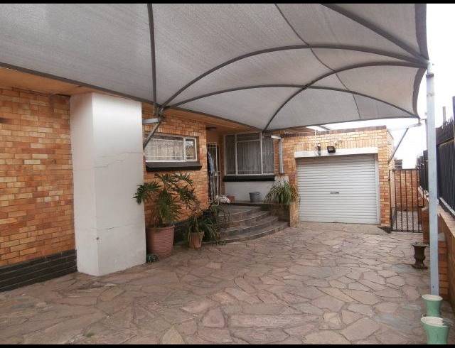 3 BEDROOM HOUSE FOR SALE IN LINMEYER